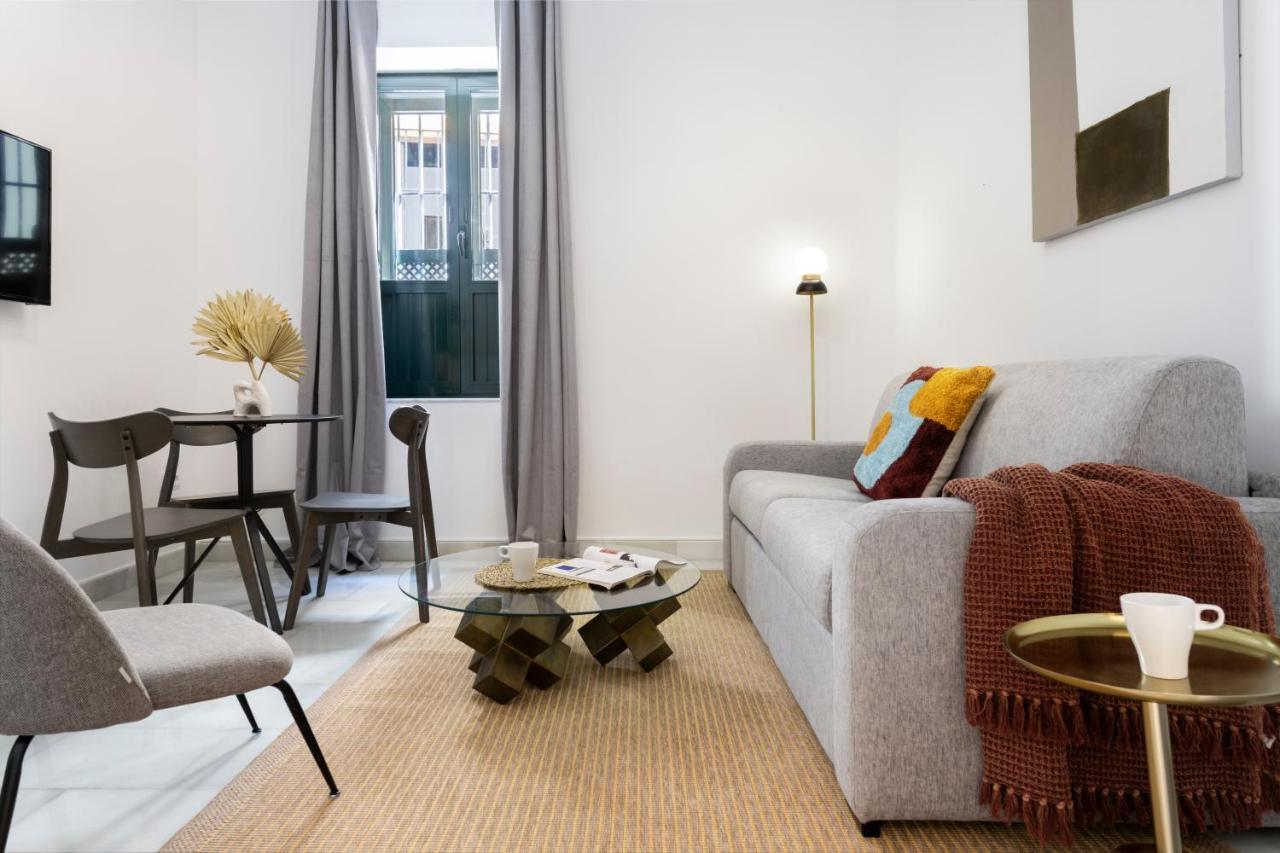 Suites Maestranza - Refinadores By Magno Apartments 塞维利亚 外观 照片